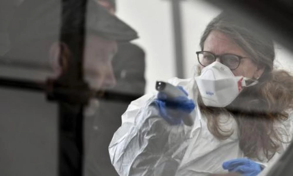 Ένας πίνακας μας δείχνει γιατί πρέπει μόνοι μας να προστατευθούμε από τον κορωνοϊό